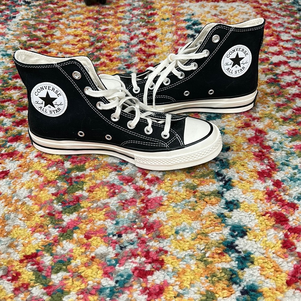 Black Converse sneaker high tops, sz 8
